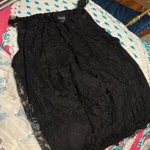 Elegant Black halter Lace Top size L “Willi Smith”